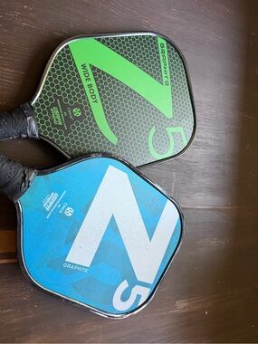 Z5 Pickleball Paddle - Blue and Green